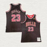 Maglia Michael Jordan NO 23 Chicago Bulls Mitchell & Ness Nero