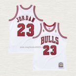 Maglia Michael Jordan NO 23 Chicago Bulls Mitchell & Ness 1996-97 Bianco